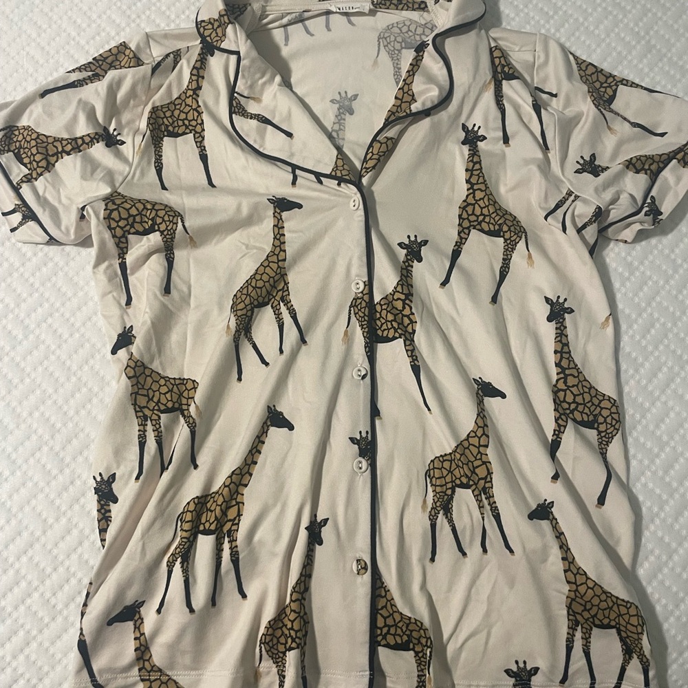 Mason Grey Giraffe PJ Shirt in Black and Gold